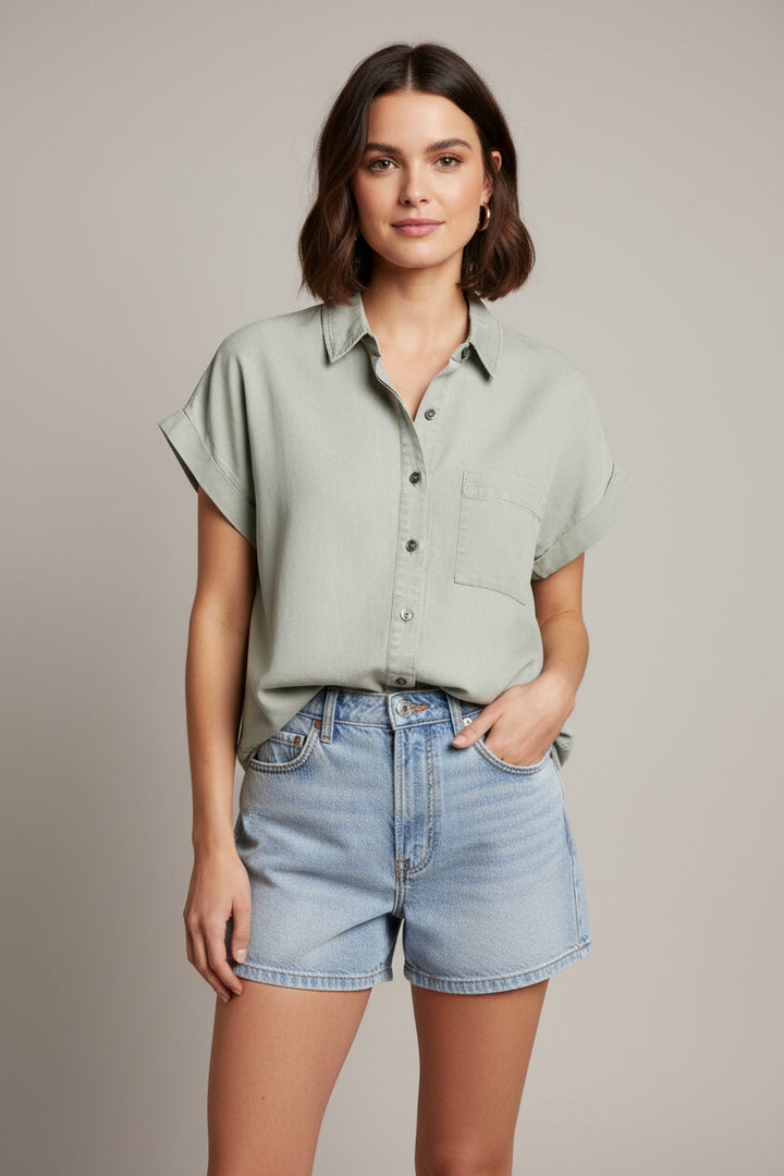 THIS CLASSIC, SHORT SLEEVED TENCEL