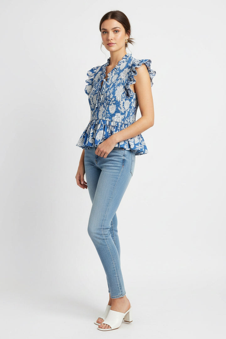 RUFFLED TEXTURED FLORAL TOP