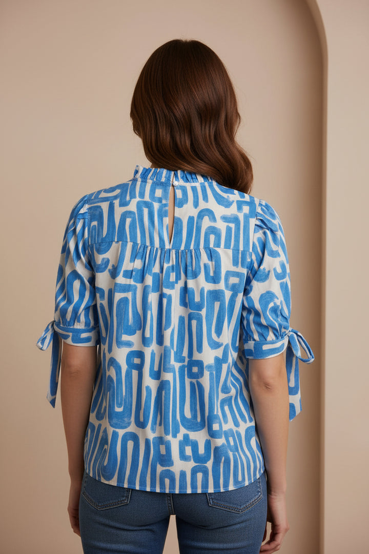 Short Sleeve Abstract Pattern V-Neck Top