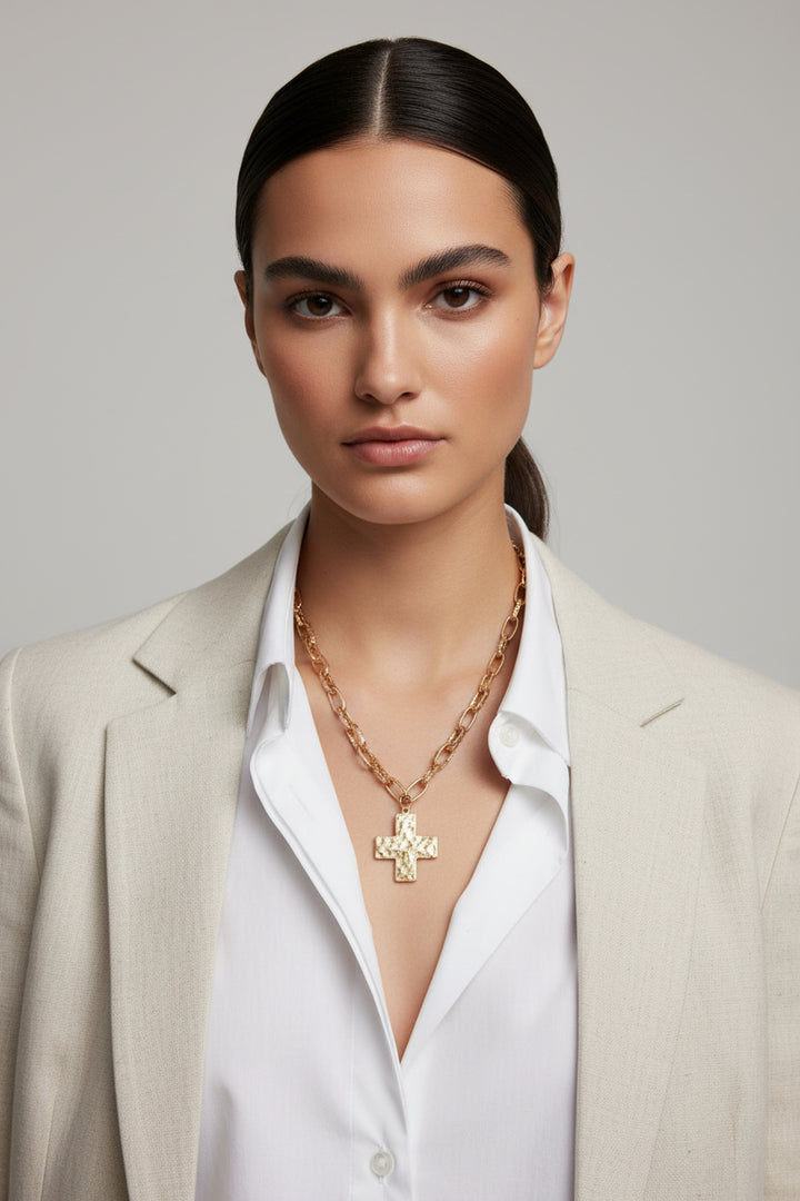 OPEN CHAIN WITH HAMMERED CROSS 16"-18" NECKLACE