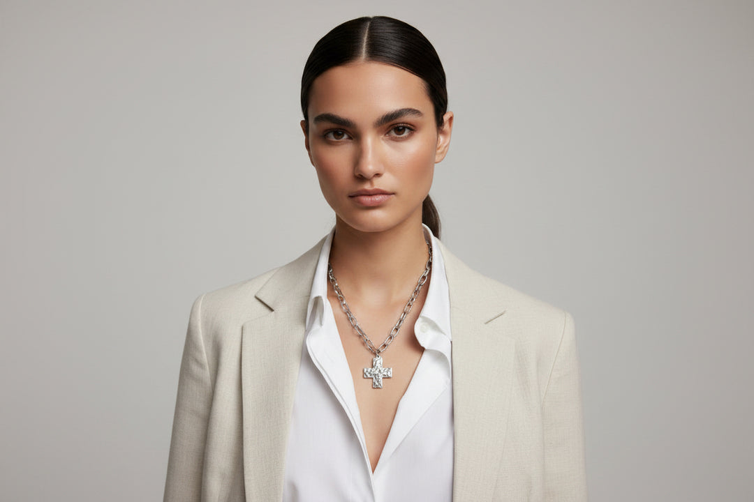 OPEN CHAIN WITH HAMMERED CROSS 16"-18" NECKLACE