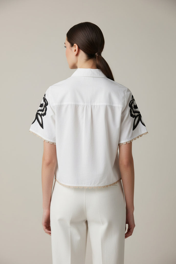 COLLARED BUTTON UP EMBROIDERY TOP