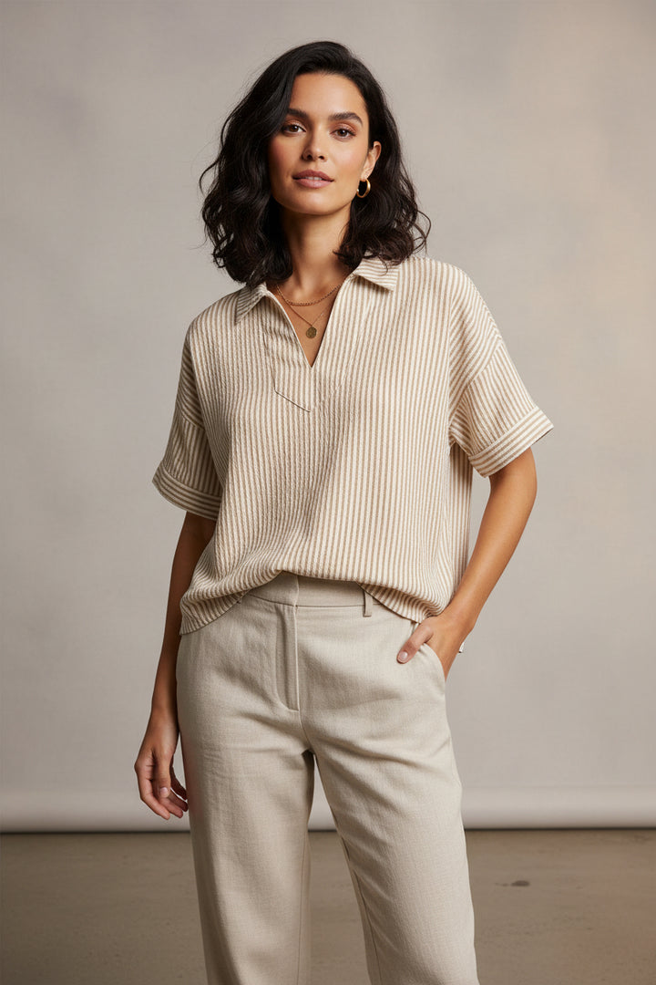 COLLARED SPLIT NECK LINEN TOP