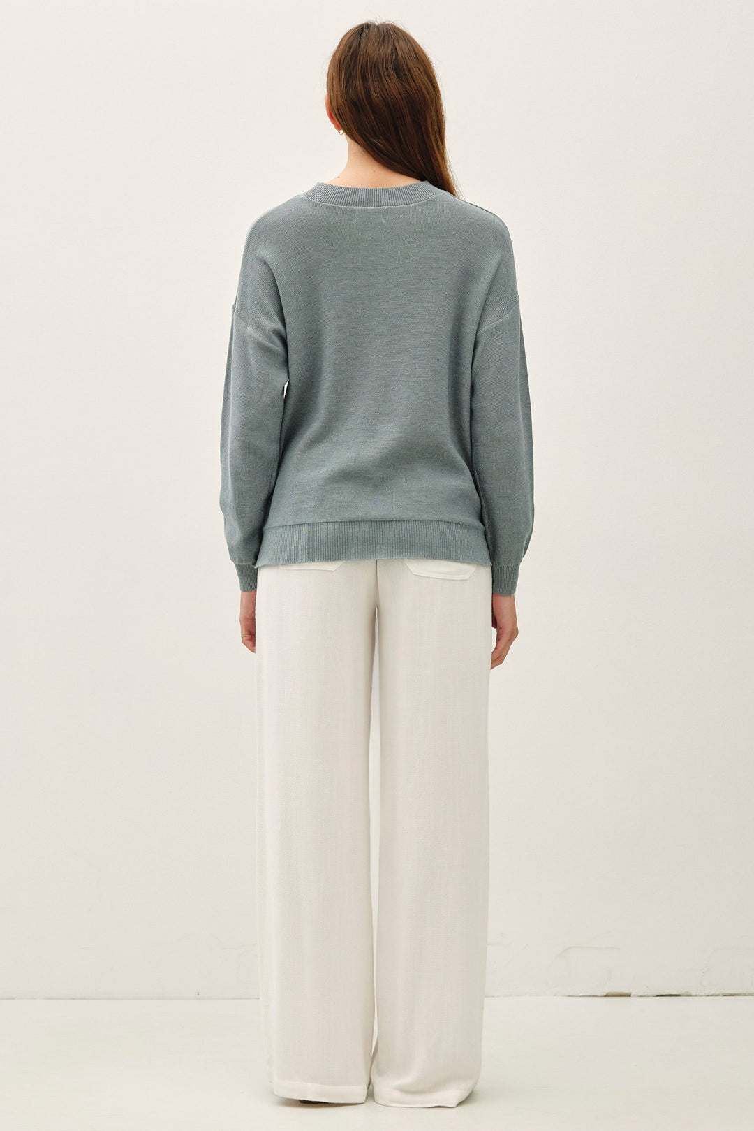 Slightly Oversized Drop Shoulder Sweater Top