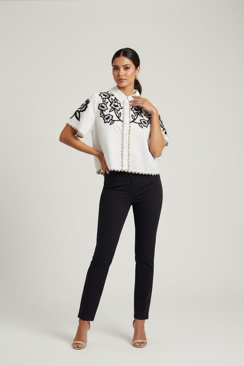 COLLARED BUTTON UP EMBROIDERY TOP