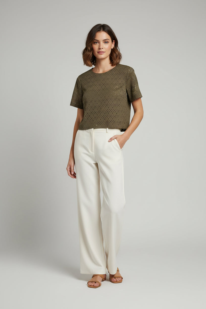 CREW NECK W/ KEYHOLE DETAIL SUEDE CROP TOP