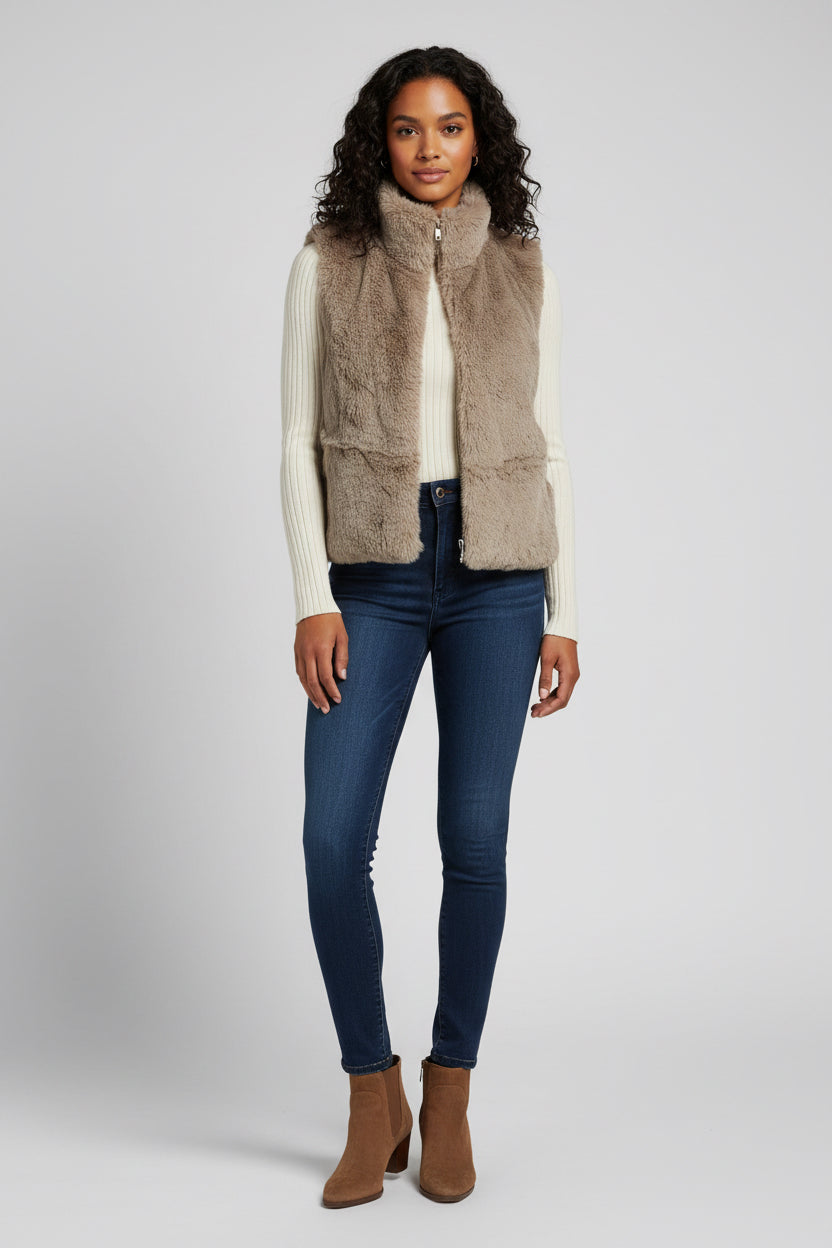 FAUX FUR ZIP UP VEST