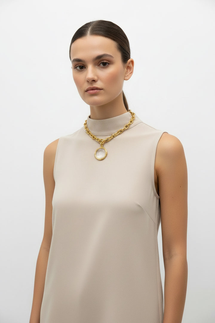 MOTHER OF PEARL SHELL ON GOLD CHAIN