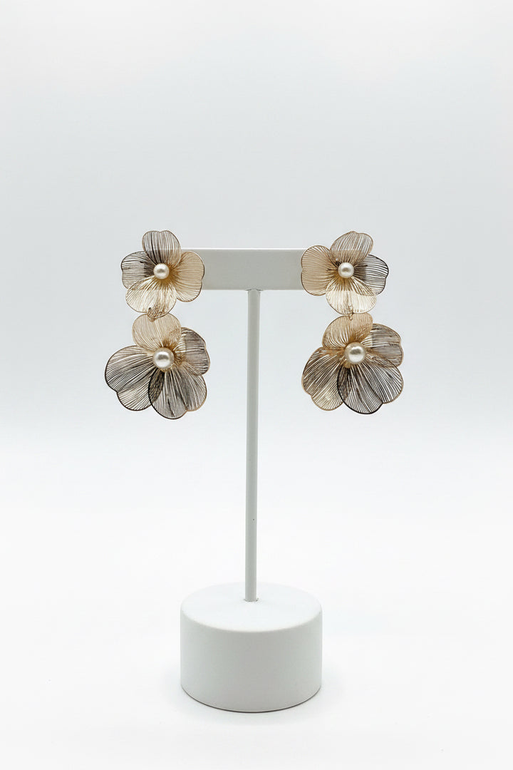 Metal Lace Pearl Flower Earrings