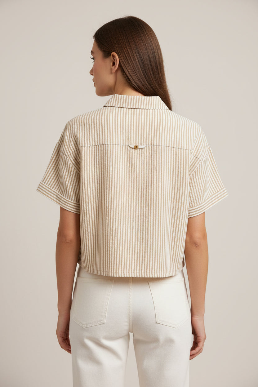 COLLARED SPLIT NECK LINEN TOP