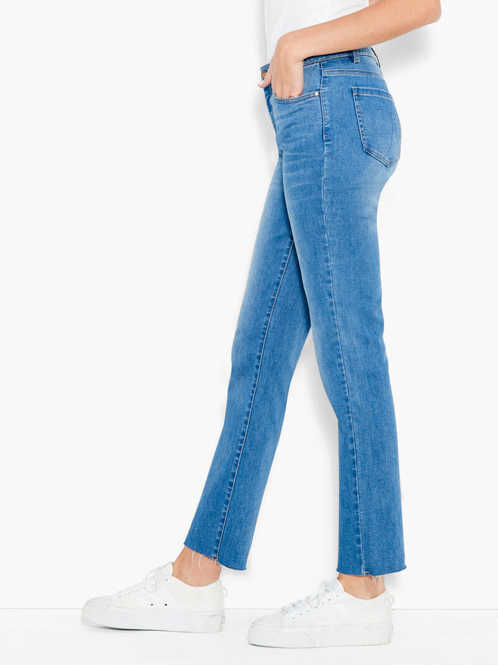 28" Daytrip Straight Denim Jeans