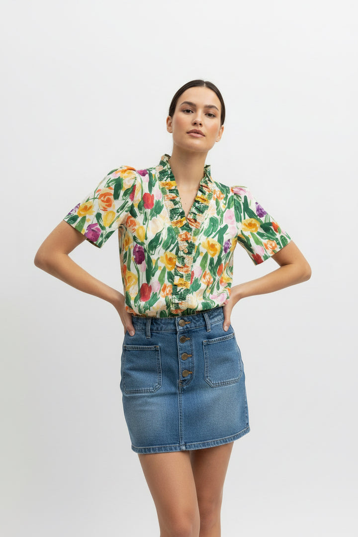RUFFLE V-NECK COLLAR FLORAL TOP