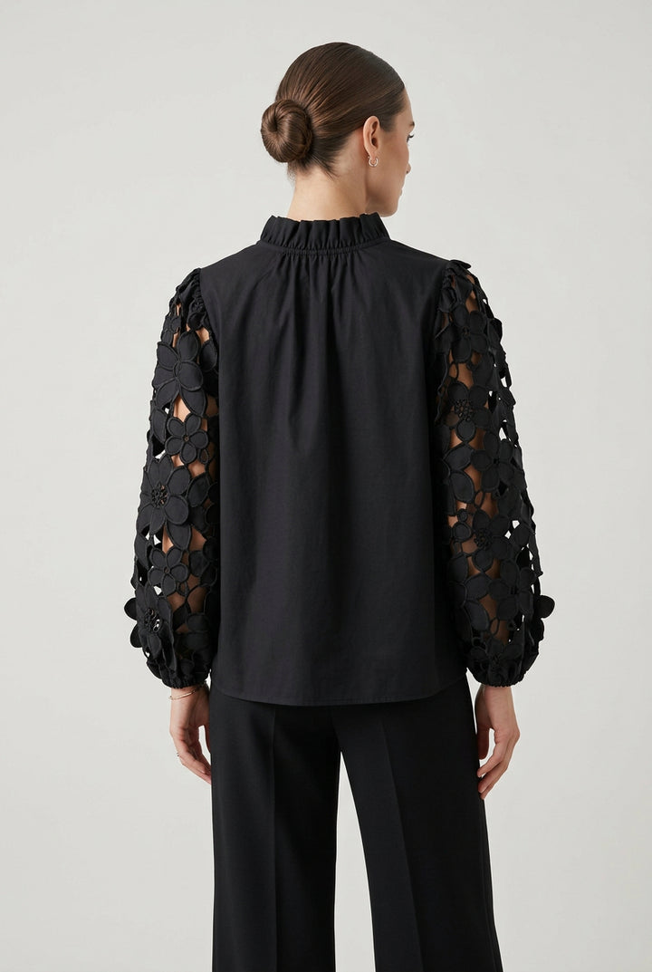 HOLLOW OUT FLORAL SLEEVE TOP