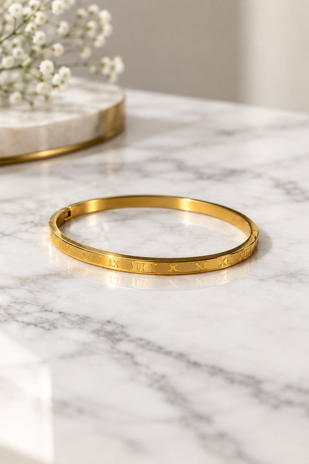 GOLD 4MM ROMAN NEUMERAL BANGLE
