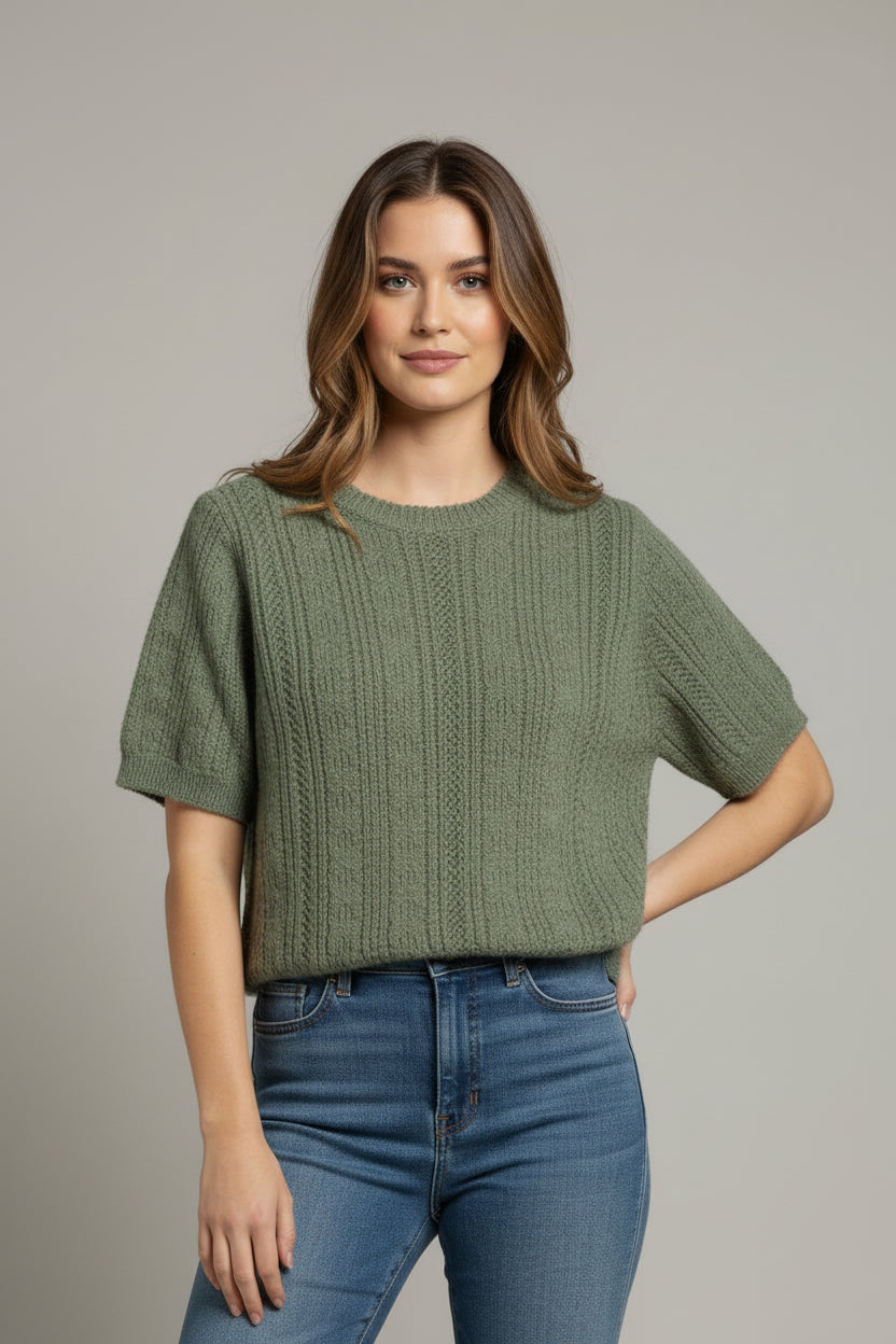 KNIT TEXTURE SHORT SLEEVE SWEATER