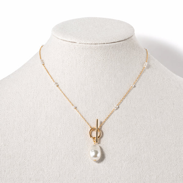 IRREGULAR PEARL TOGGLE 16"-18" NECKLACE