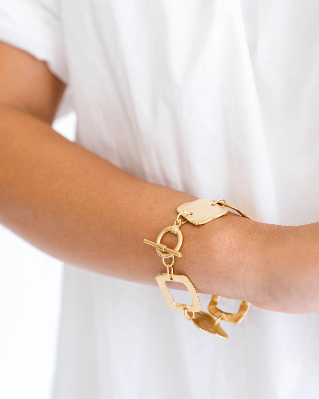 Linked Rectangle Toggle Bracelet