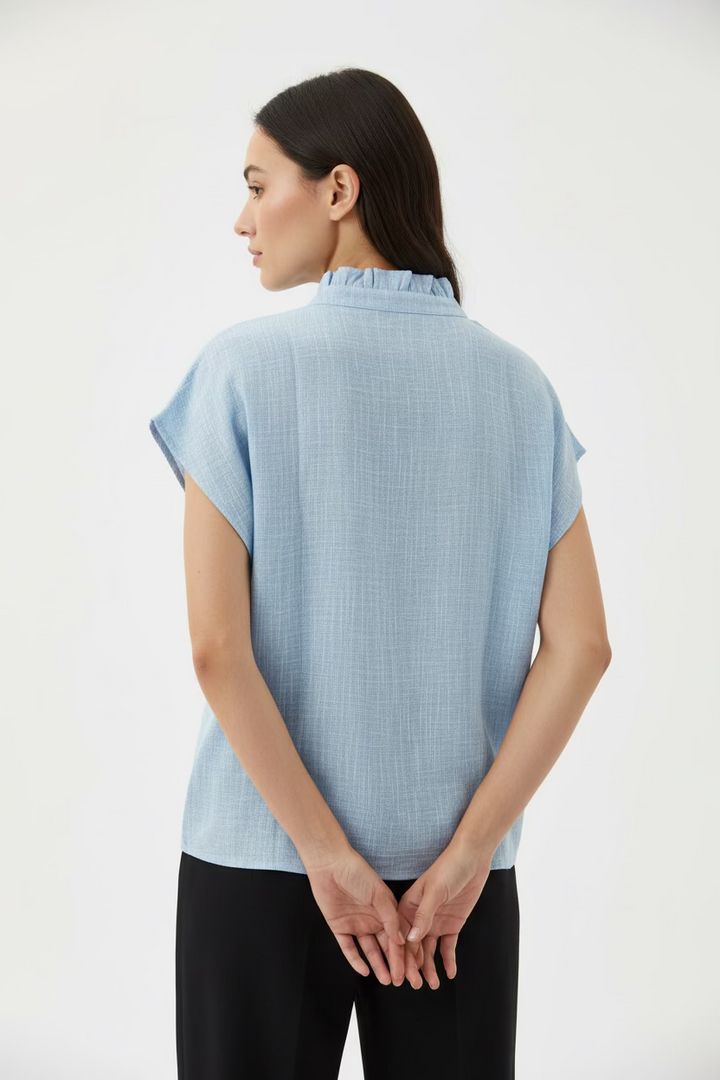 FLOWER EMBROIDERED TEXTURED TOP
