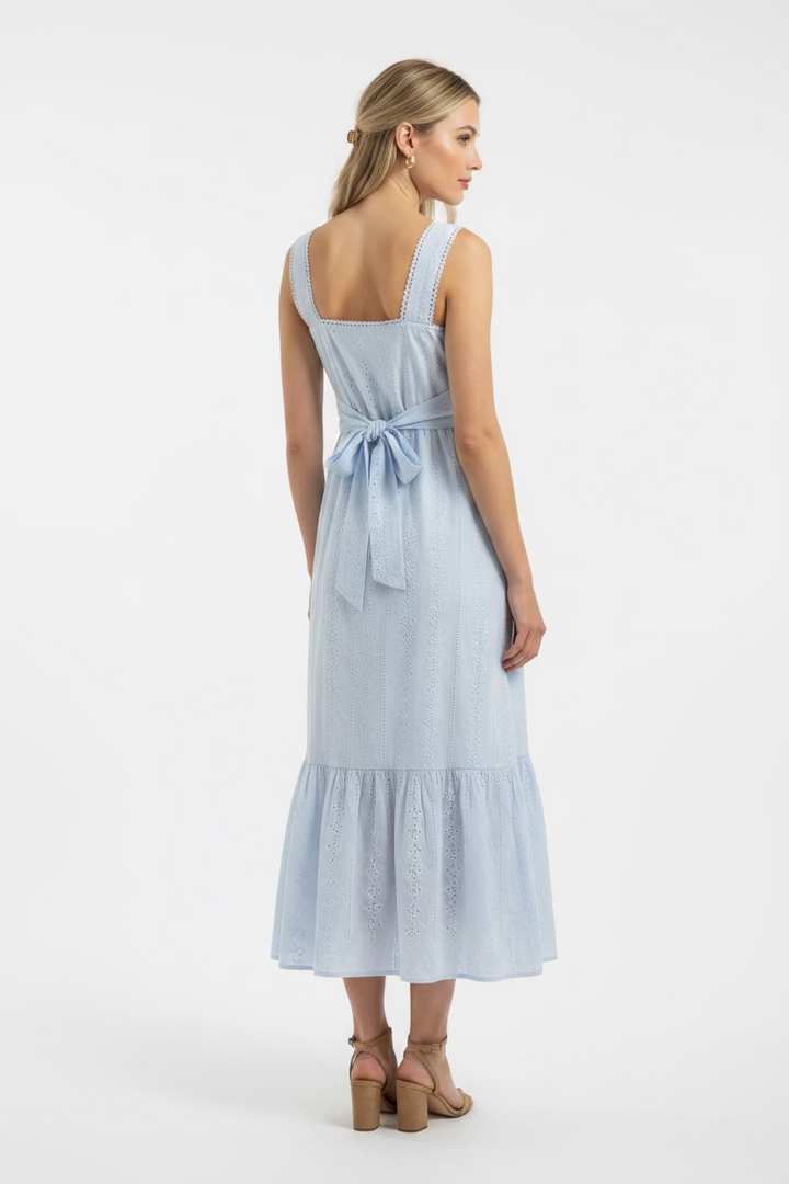SCALLOP AND EMBROIDERED DETAIL MAXI DRESS