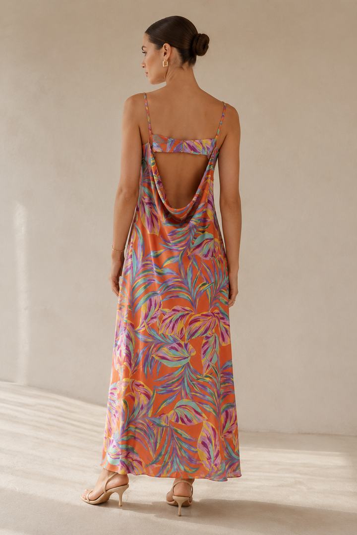 SCOOP BACK DETAIL MAXI DRESS