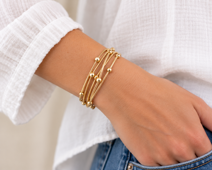 MAGNETIC CLOSURE LAYERED BALL DETAIL BRACELET