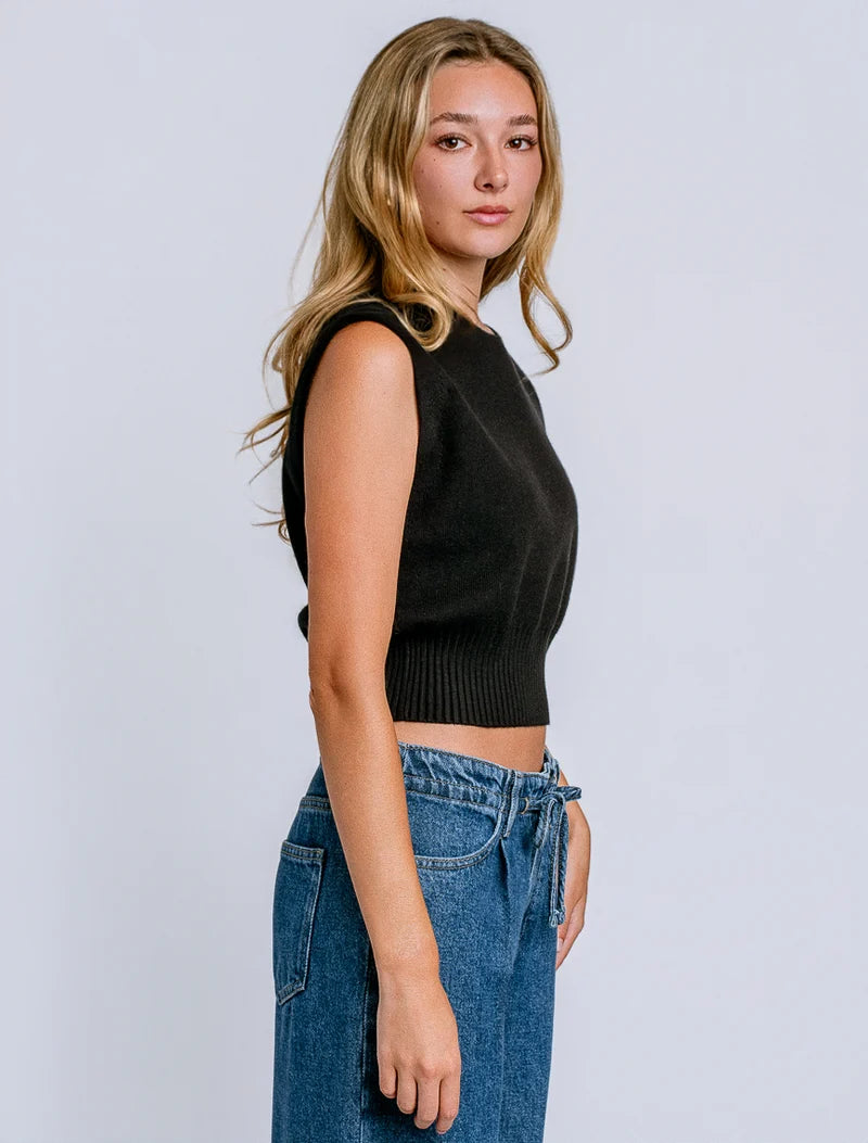 ISSA TOP