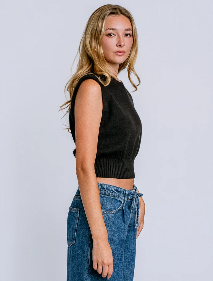 ISSA TOP