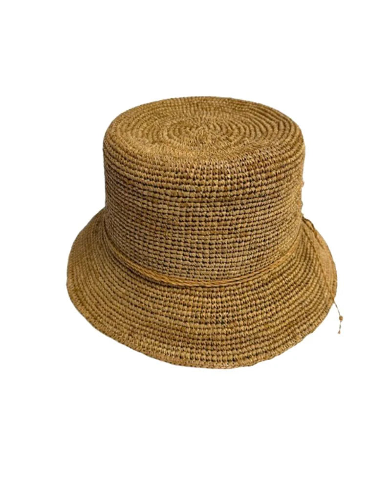 RAFFIA BUCKET HAT WITH STRAW TIE