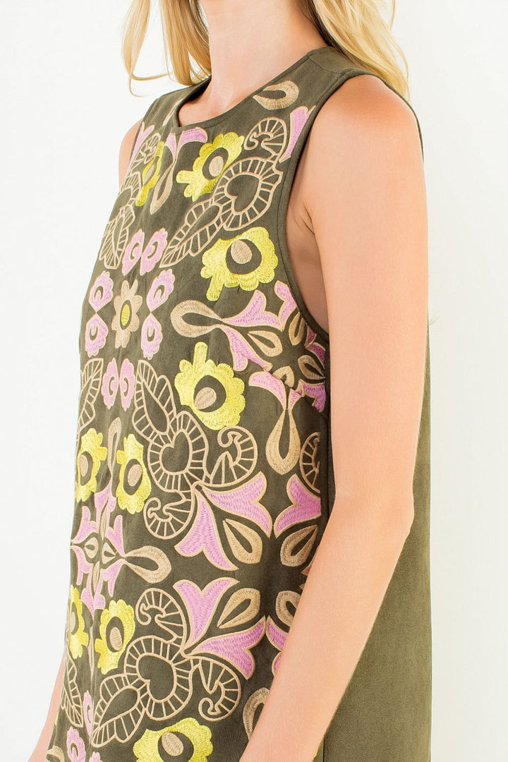 SLEEVELESS SUEDE EMBROIDERY DRESS
