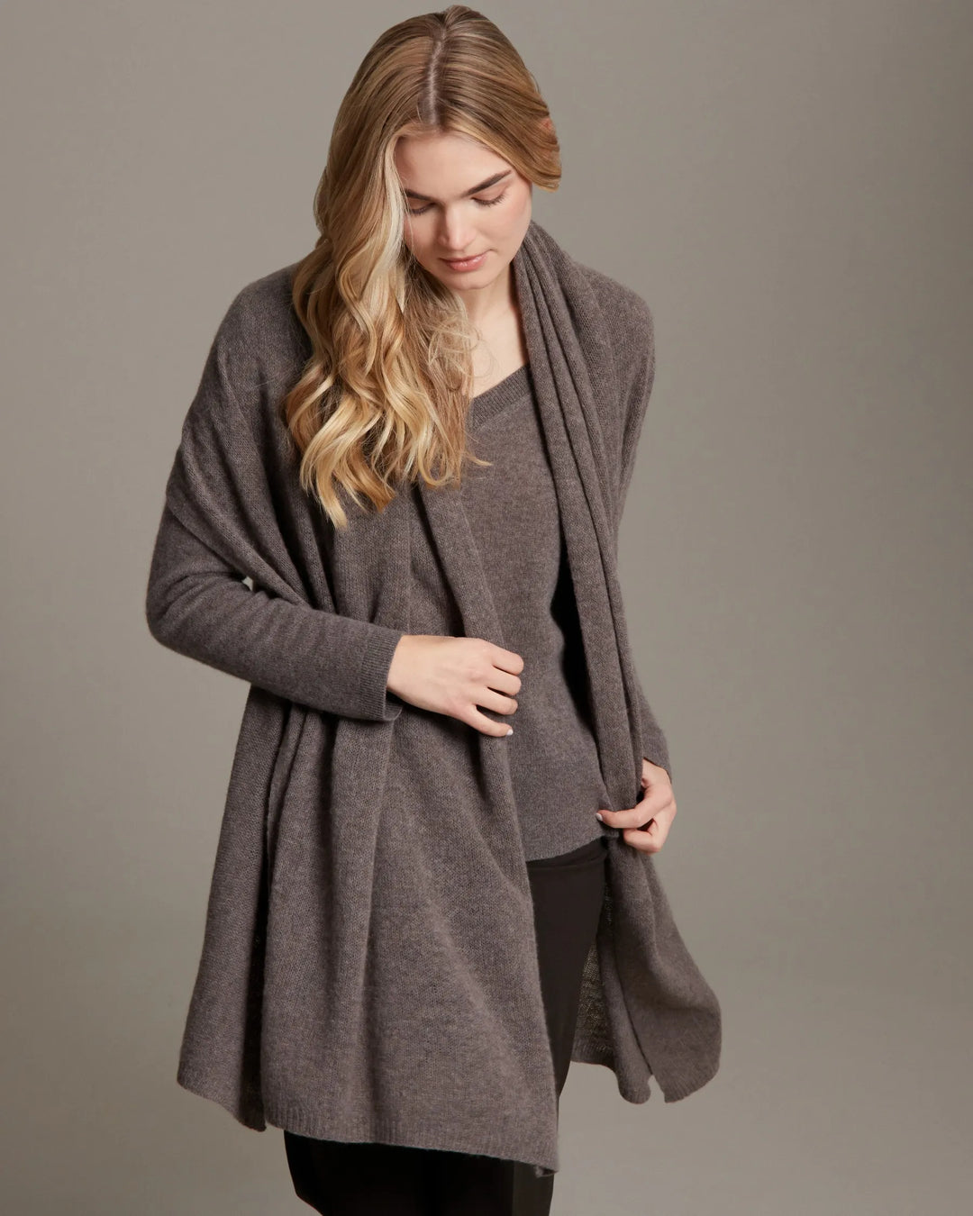 100% Cashmere Breezy Travel Trap