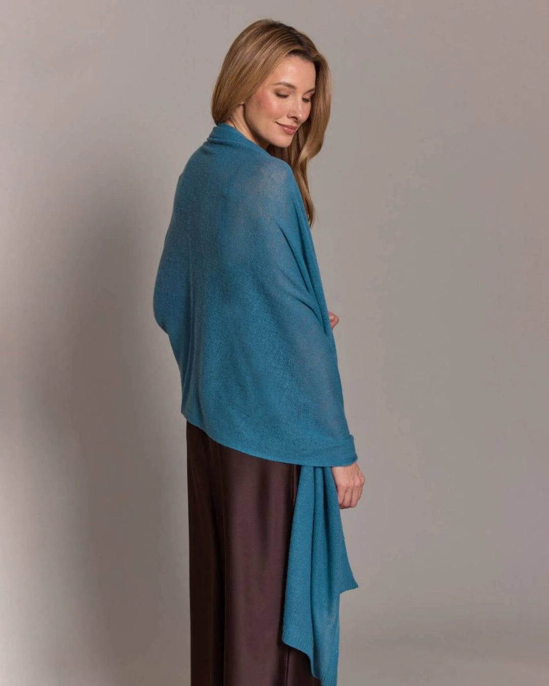 100% Cashmere Breezy Travel Trap