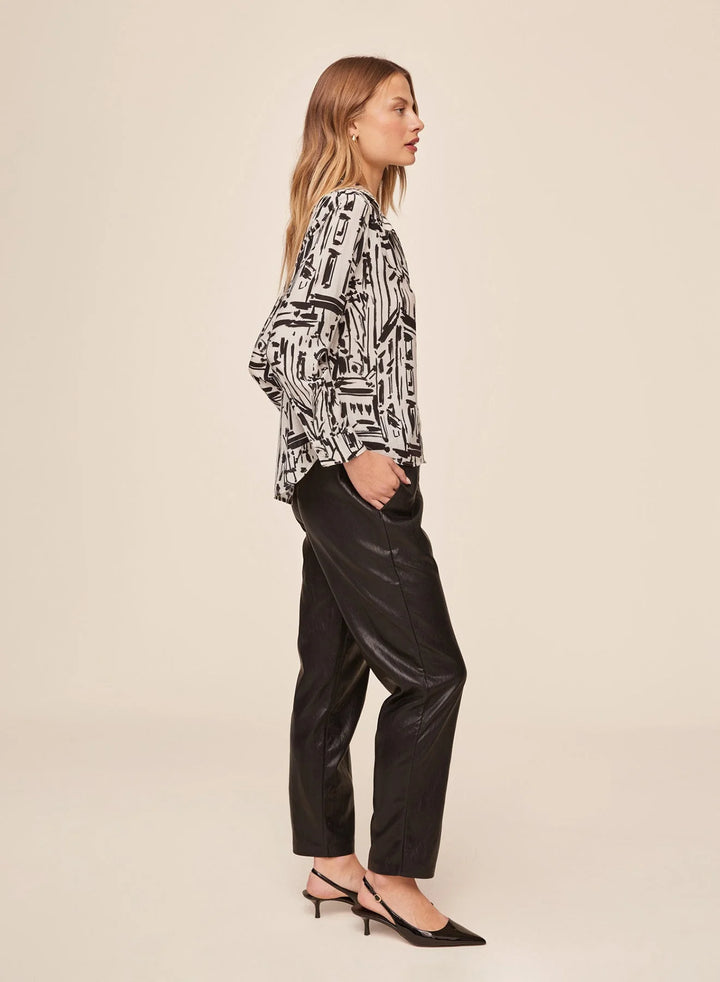 LONG SLEEVE SHIRRED SHOULDER SHIRT