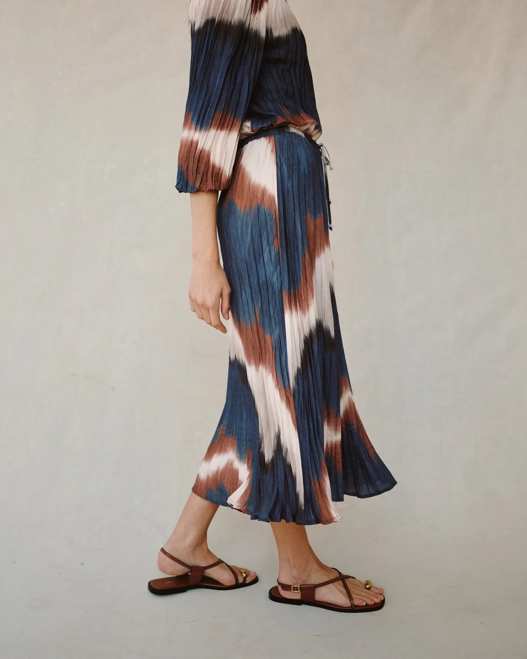 Pleated Skirt with Tie