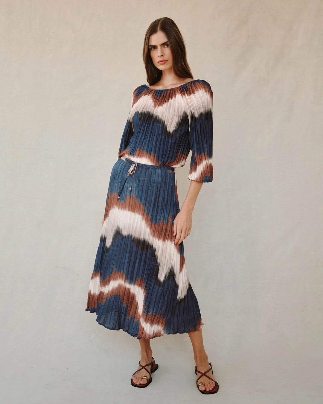 Pleated Skirt with Tie