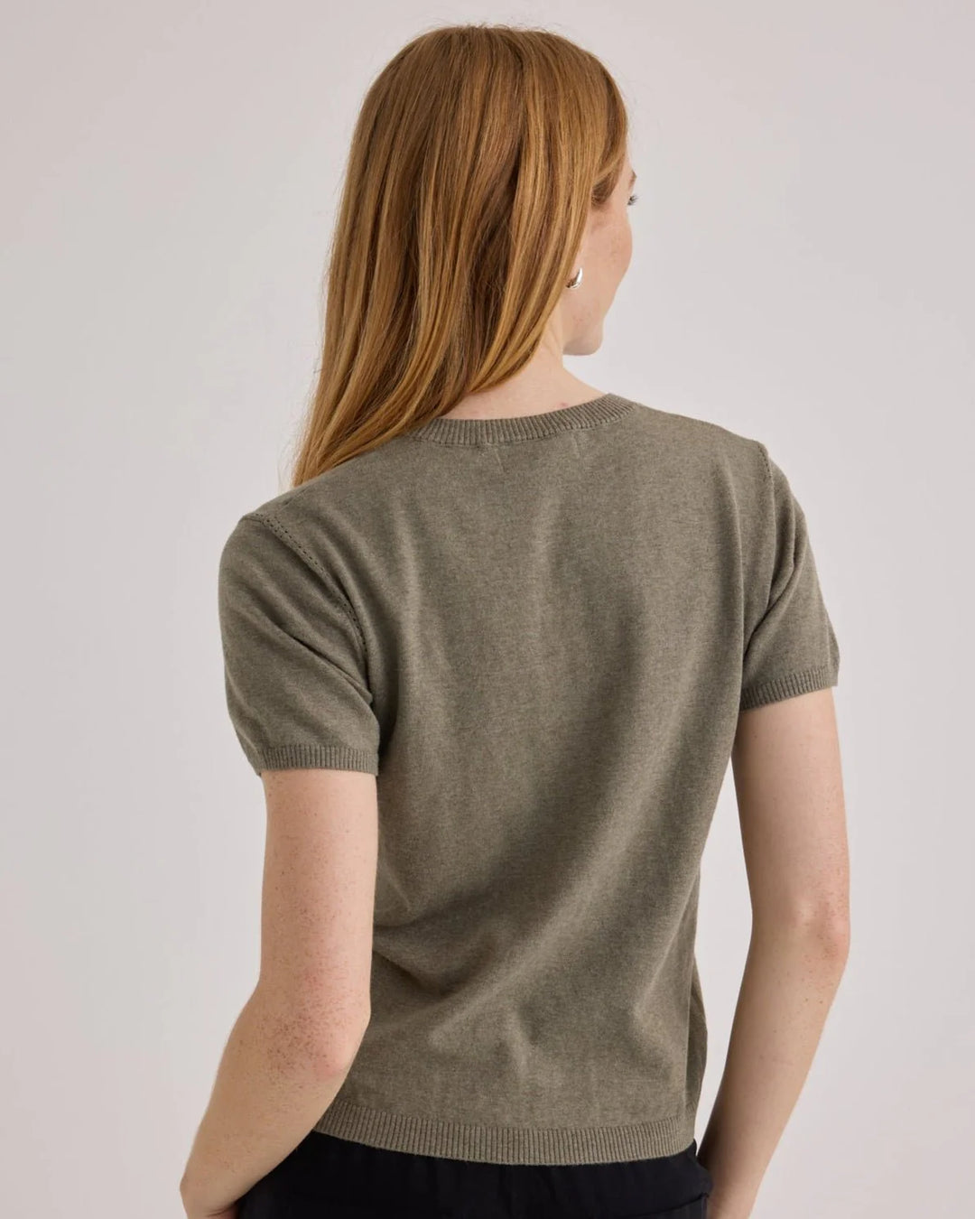 Short Sleeve Crew Neck Knit Top