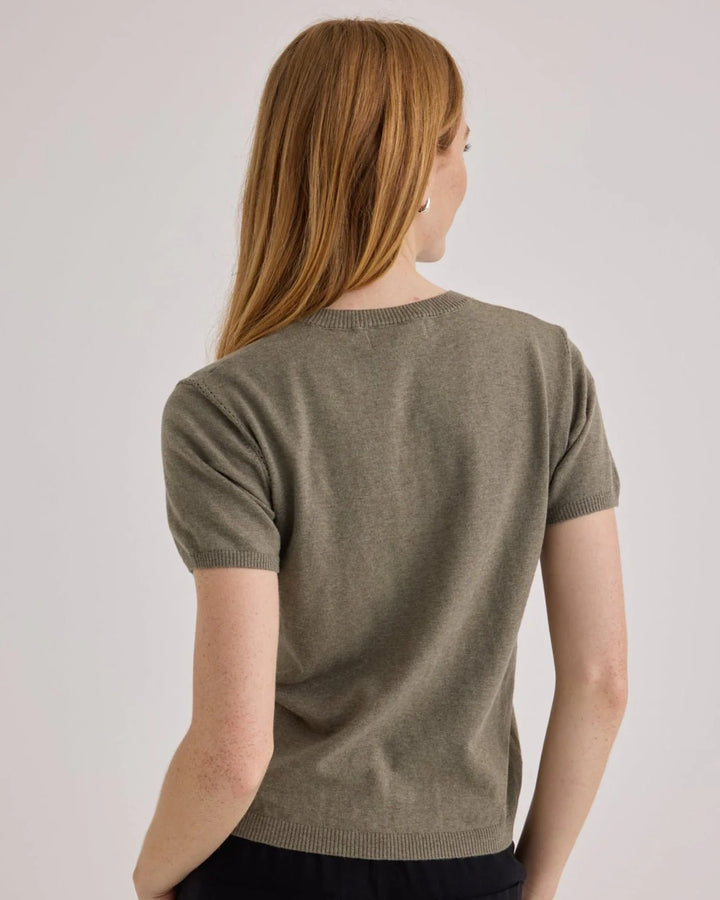 Short Sleeve Crew Neck Knit Top