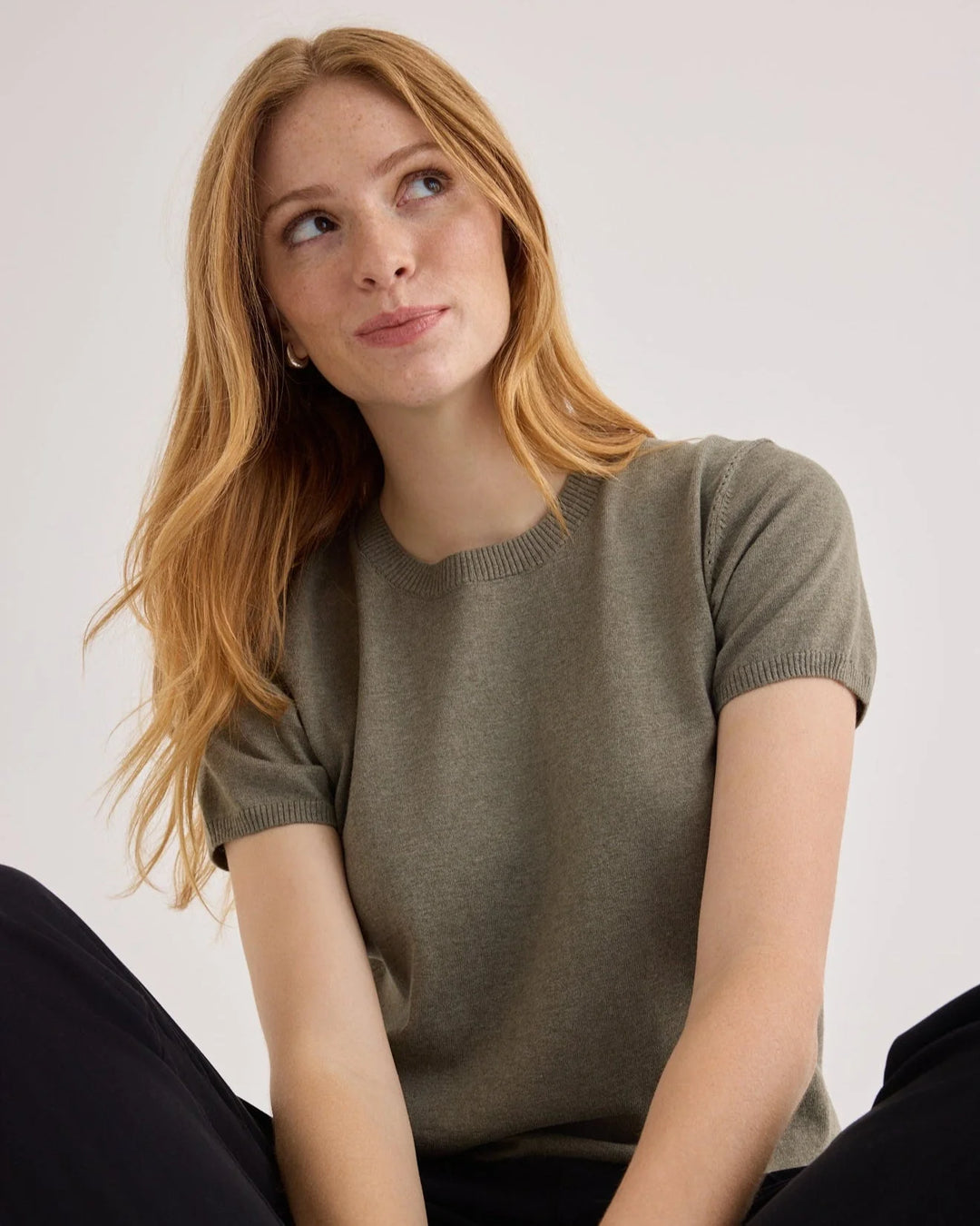Short Sleeve Crew Neck Knit Top