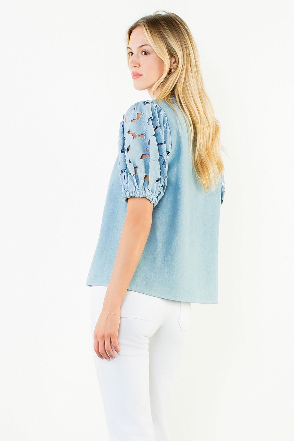 EYELET DETAIL SHORT SLEEVE TOP