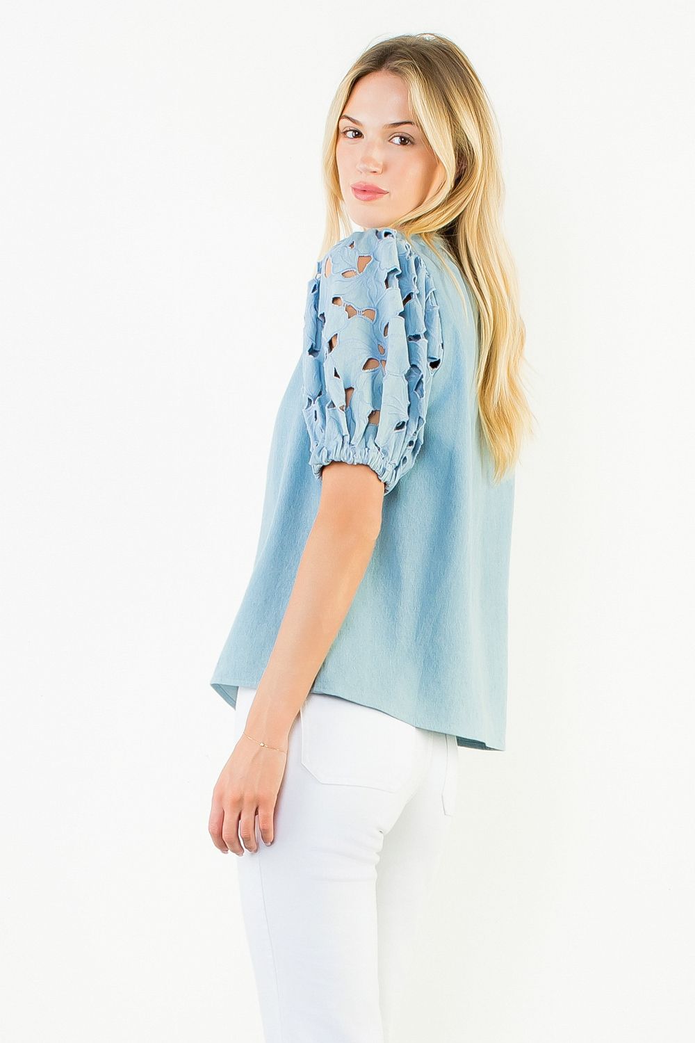 EYELET DETAIL SHORT SLEEVE TOP