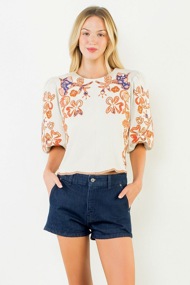 FLORAL EMBROIDERED PUFF SLEEVE TOP