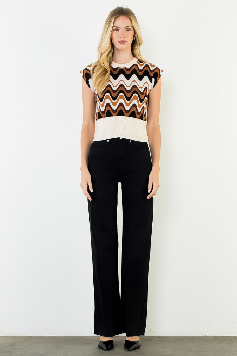 ABSTRACT VEST TOP
