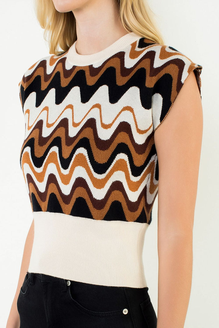 ABSTRACT VEST TOP